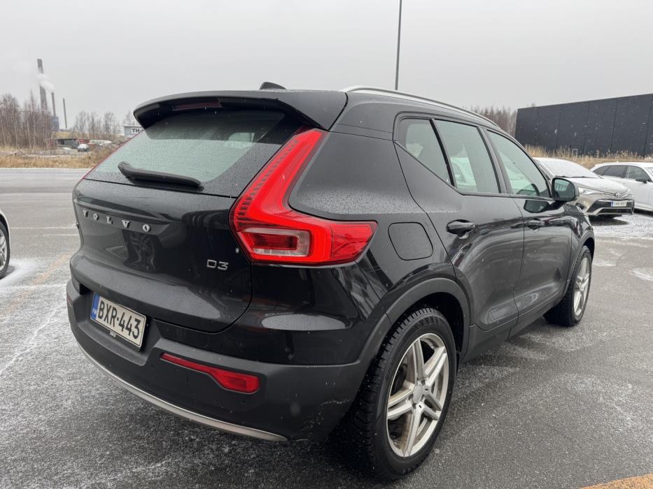 VOLVO XC40 2020