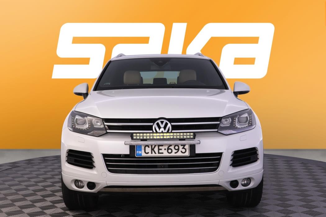 VOLKSWAGEN Touareg 2014
