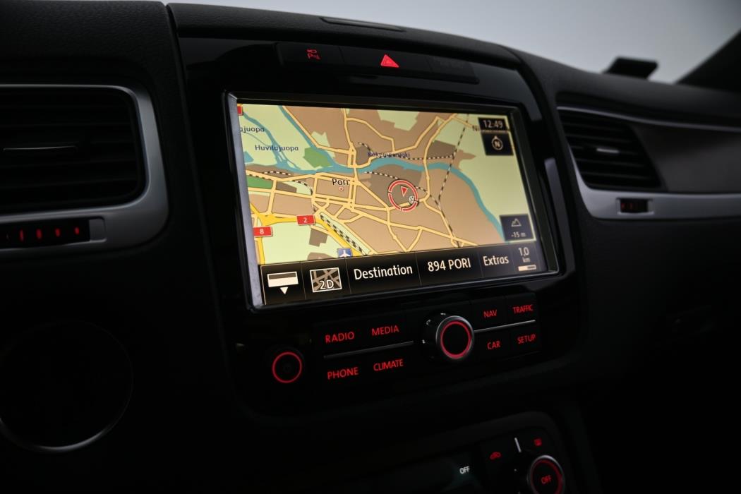 VOLKSWAGEN Touareg 2014