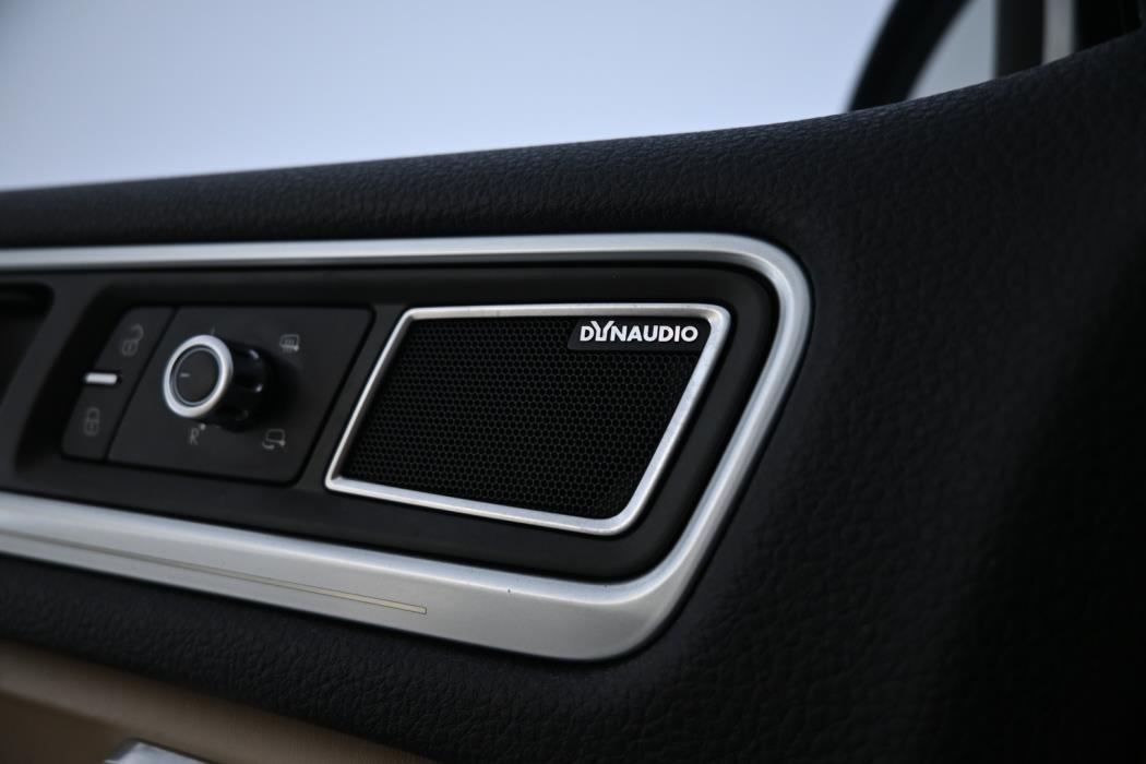 VOLKSWAGEN Touareg 2014