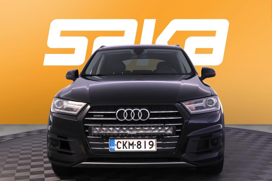 AUDI Q7 2016