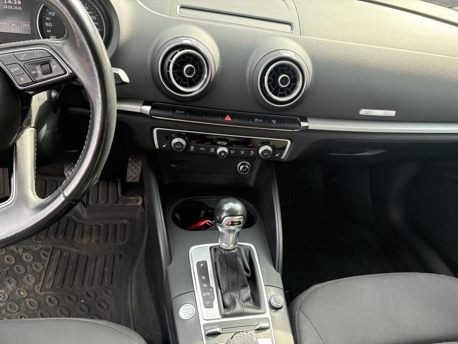 AUDI A3 2017
