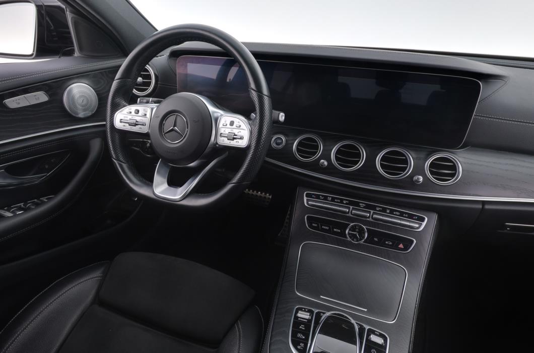 MERCEDES-BENZ E 2019