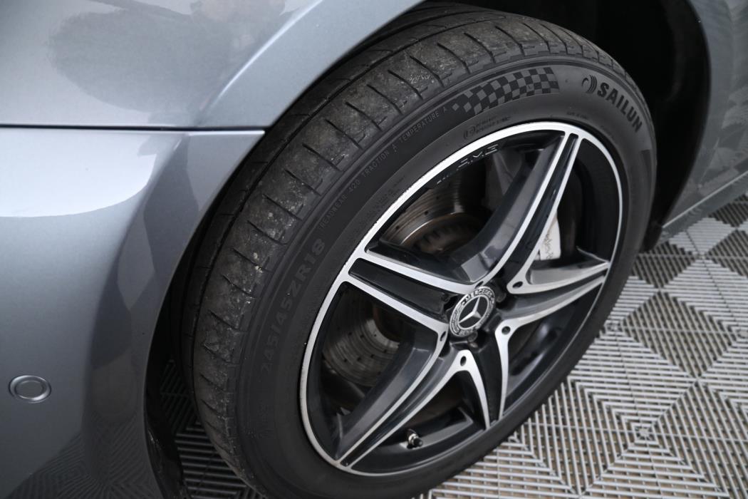 MERCEDES-BENZ E 2019