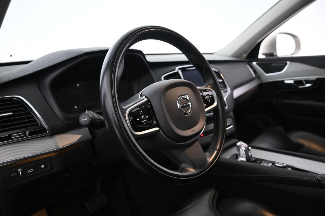 VOLVO XC90 2019