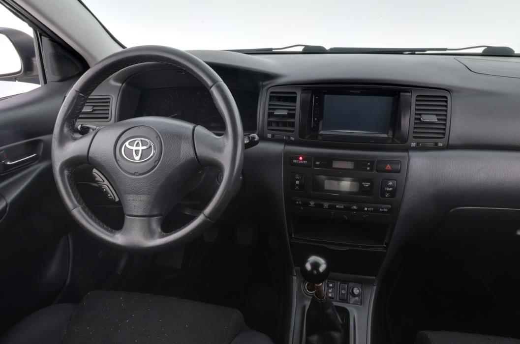 TOYOTA Corolla 2003