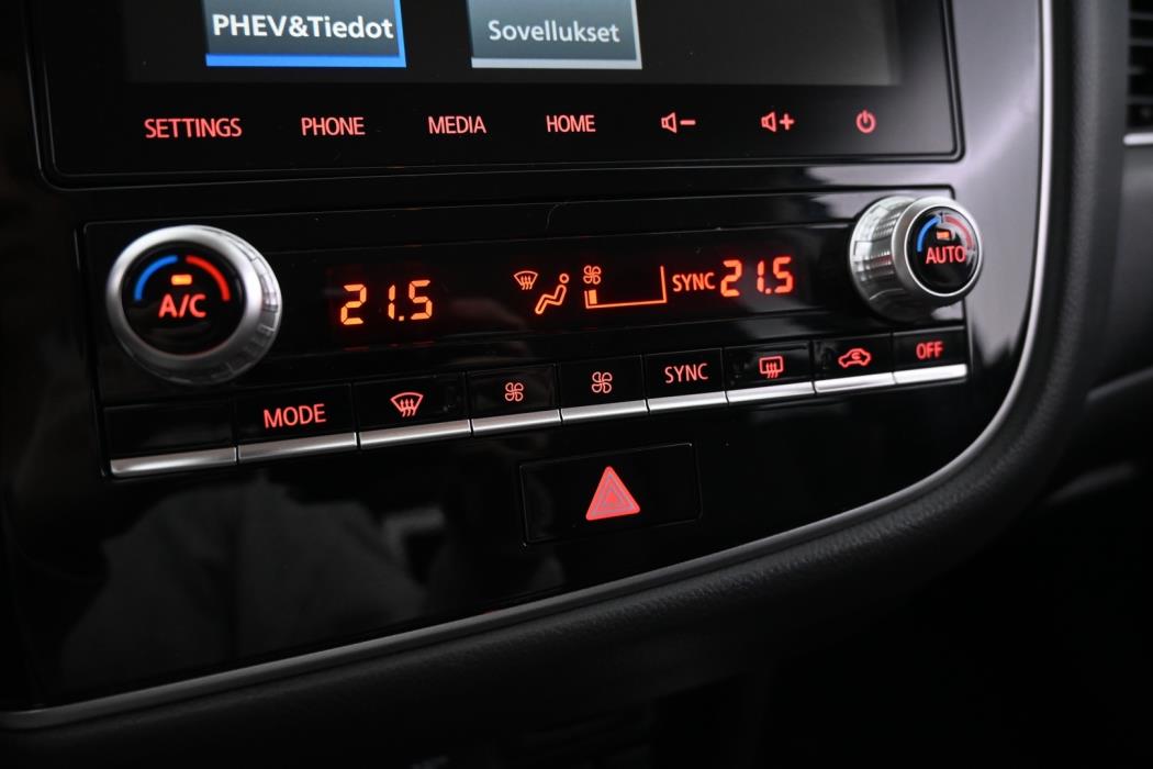 MITSUBISHI Outlander PHEV 2020