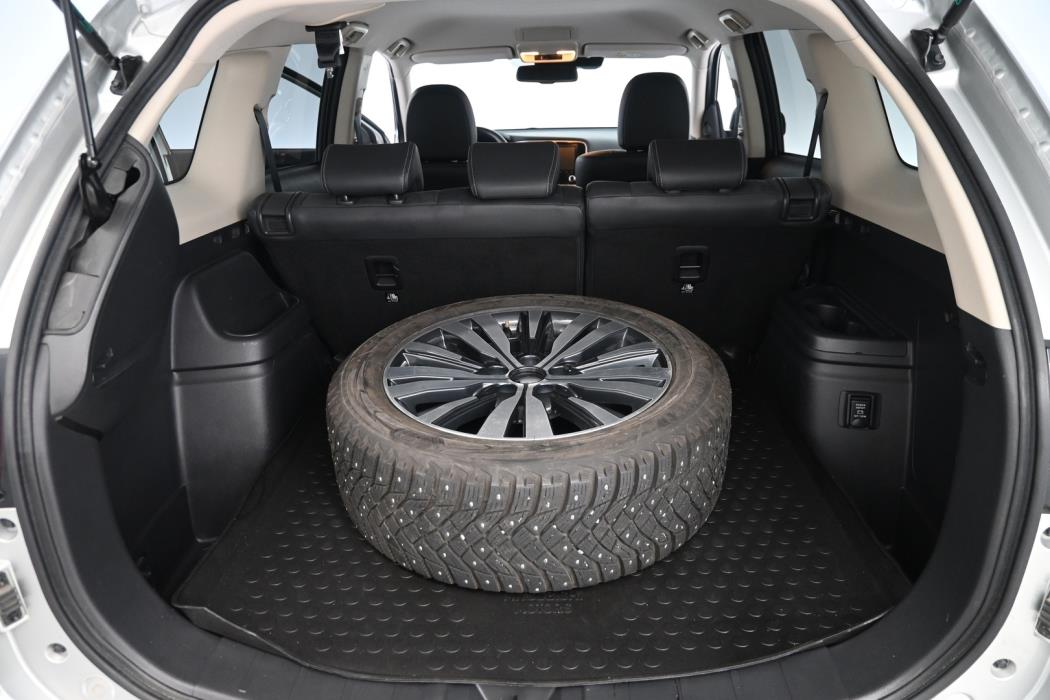 MITSUBISHI Outlander PHEV 2020