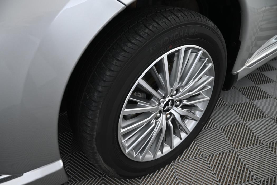 MITSUBISHI Outlander PHEV 2020