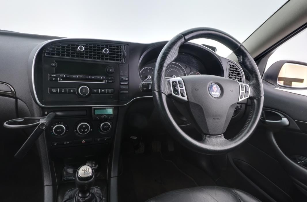 SAAB 9-3 2010