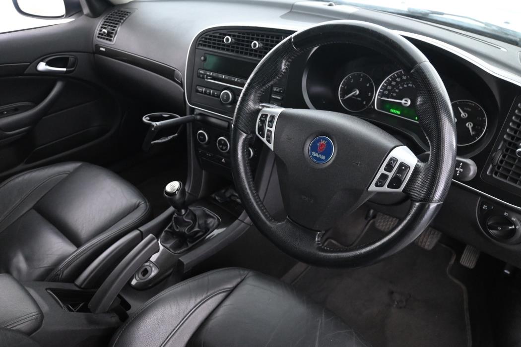 SAAB 9-3 2010