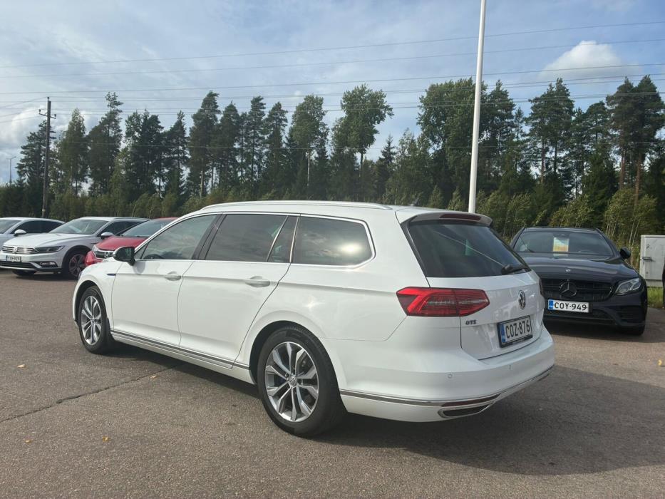 VOLKSWAGEN Passat 2018