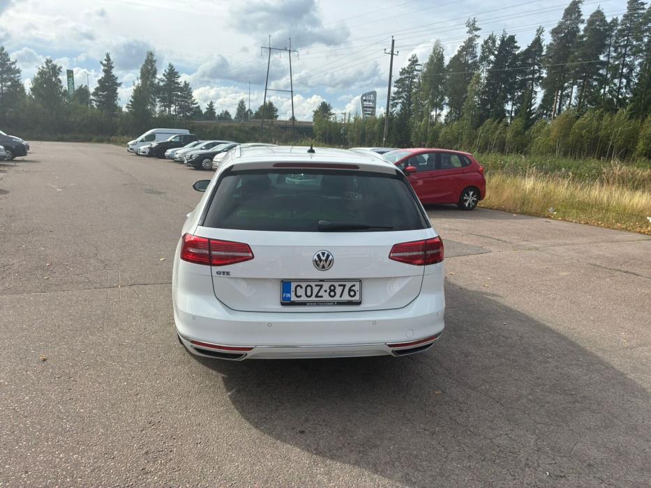 VOLKSWAGEN Passat 2018