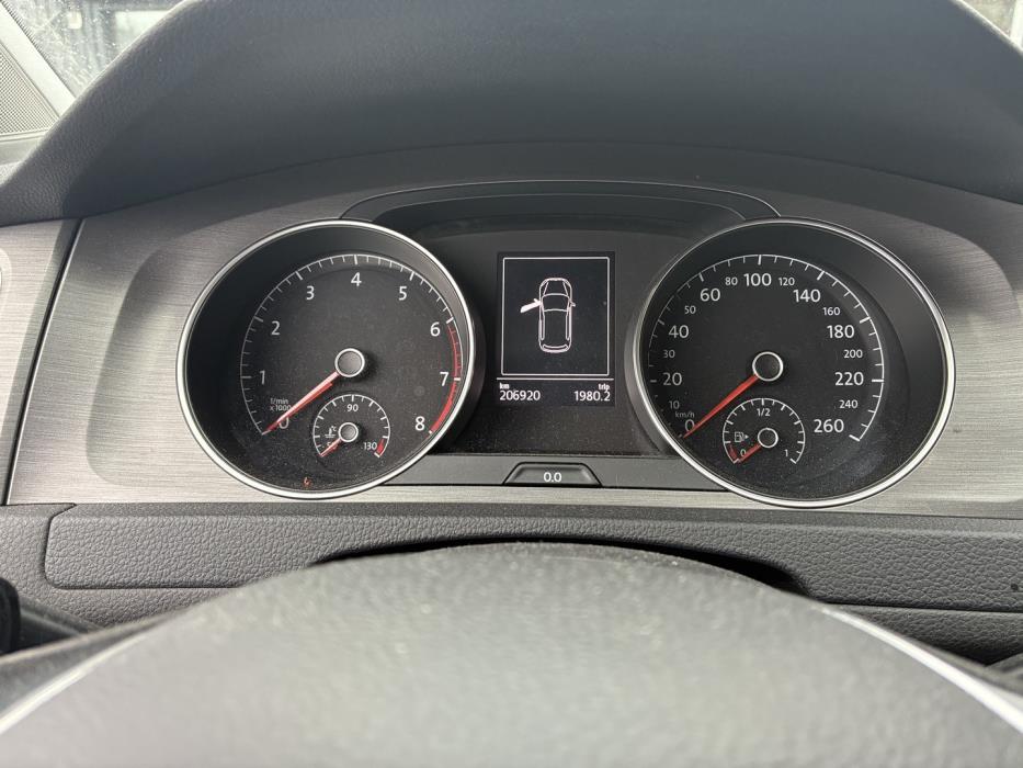 VOLKSWAGEN Golf 2013
