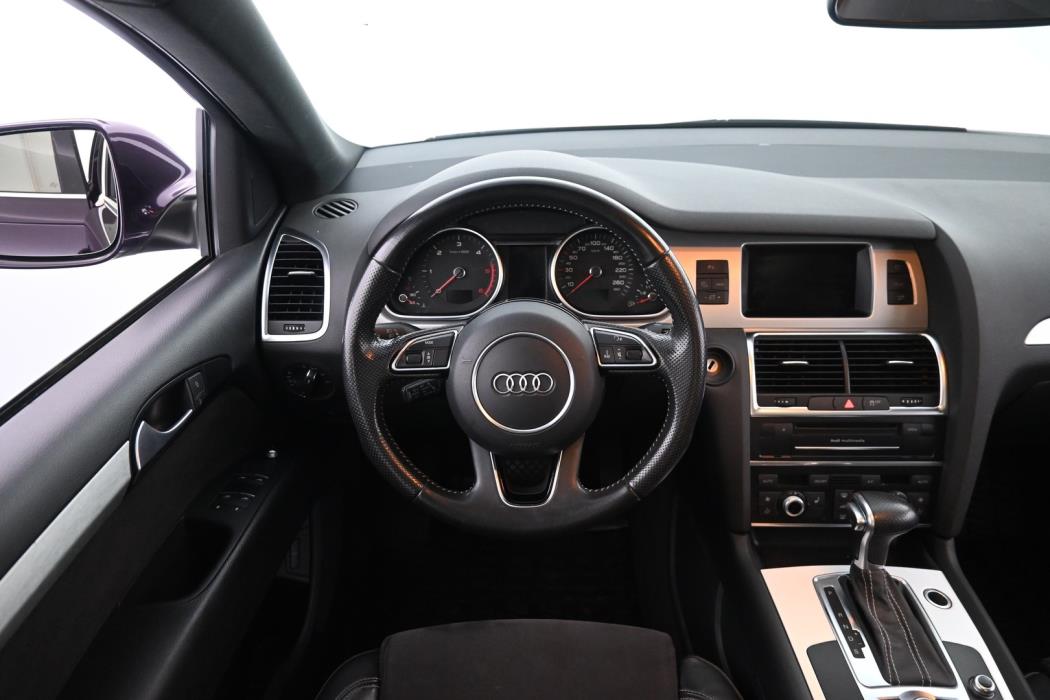 AUDI Q7 2013