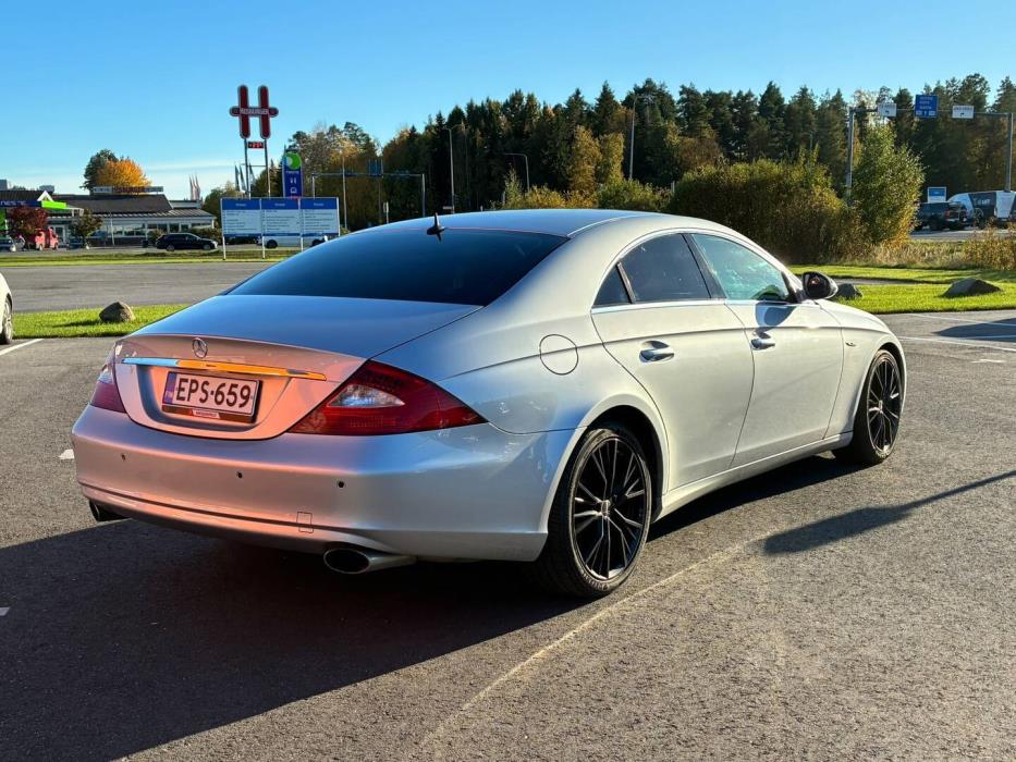 MERCEDES-BENZ CLS 2005