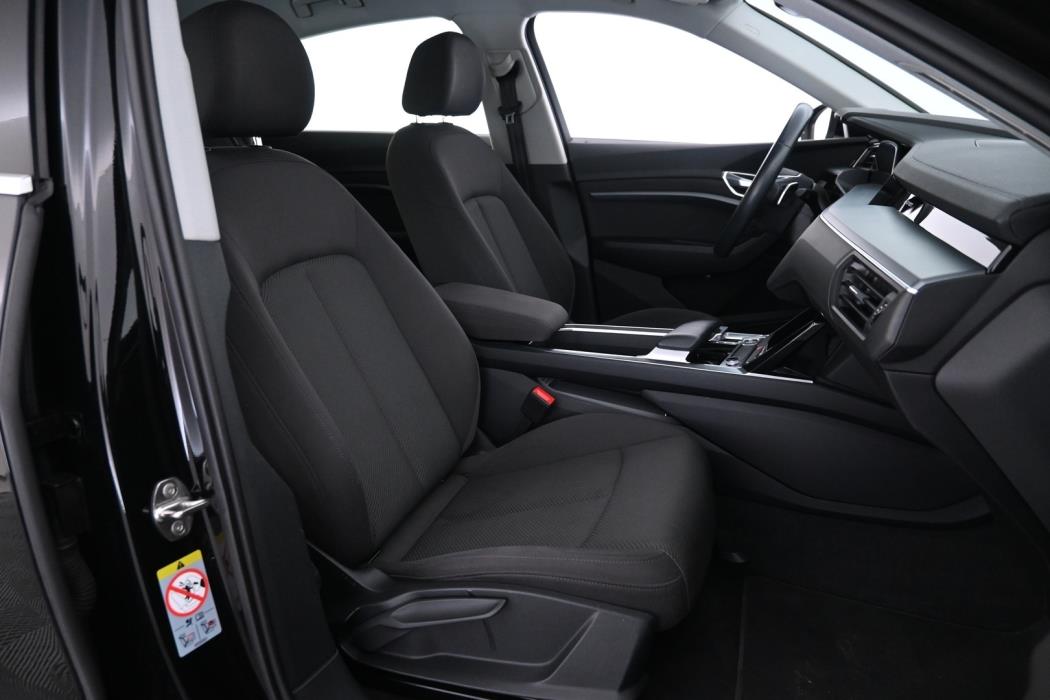 AUDI e-tron 2022