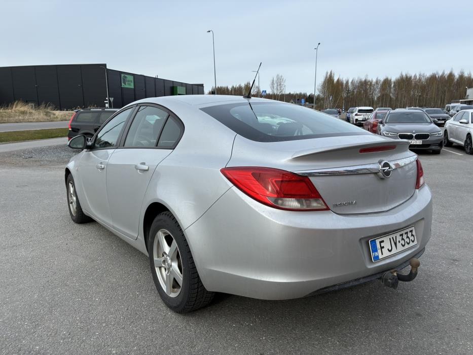 OPEL Insignia 2011