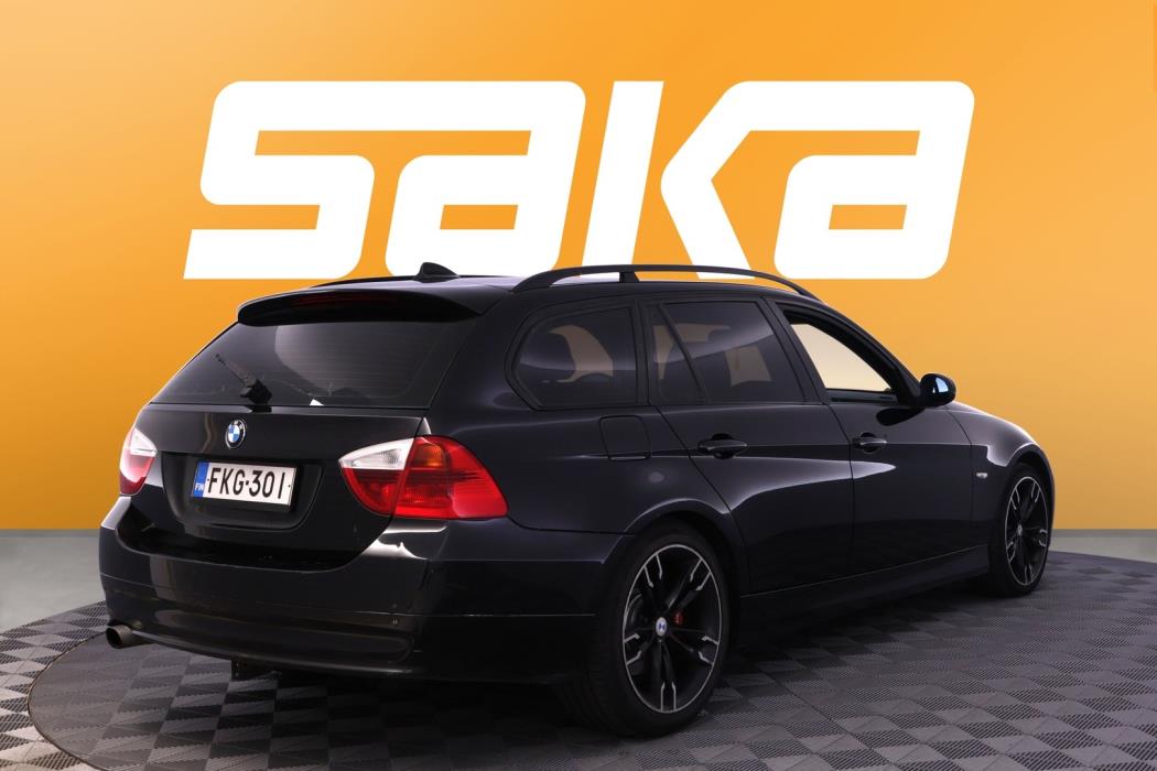 BMW 320 2008