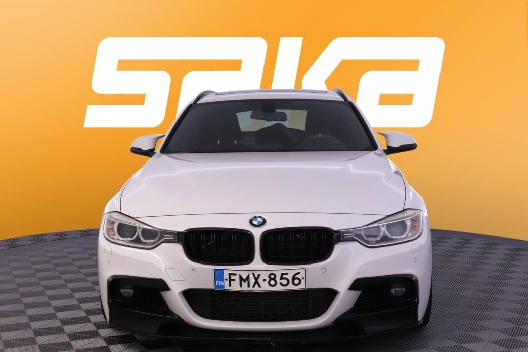 BMW 330 2013