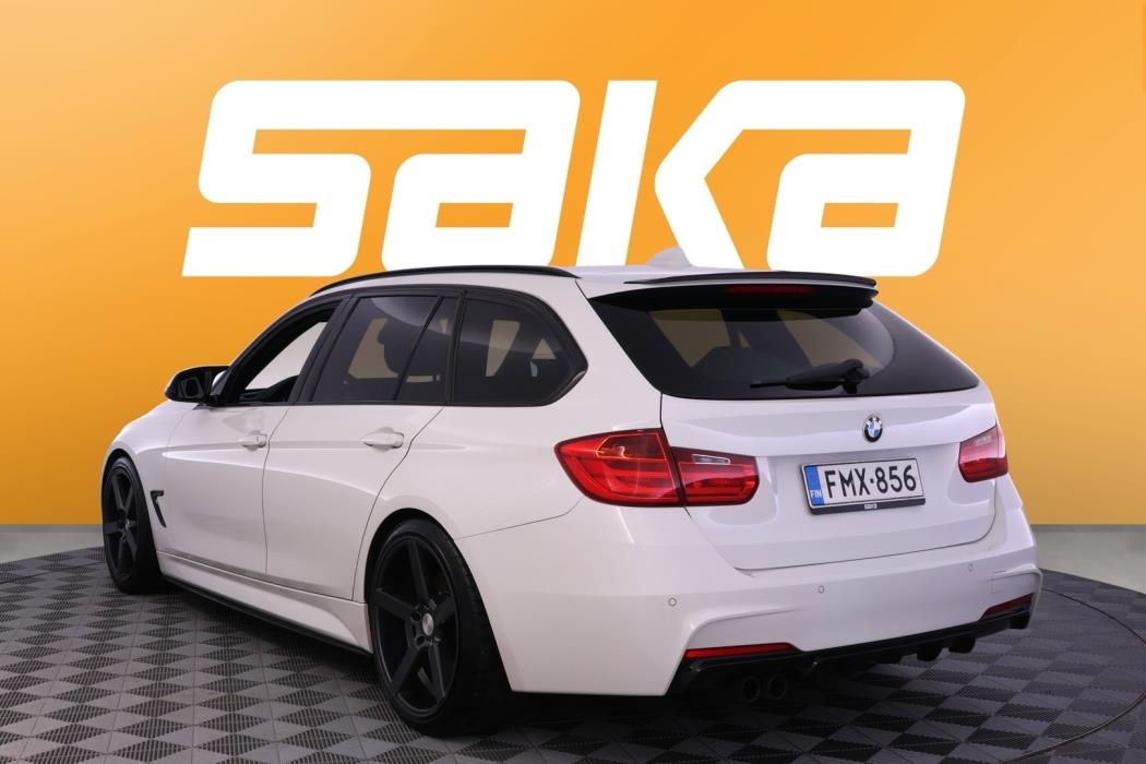 BMW 330 2013
