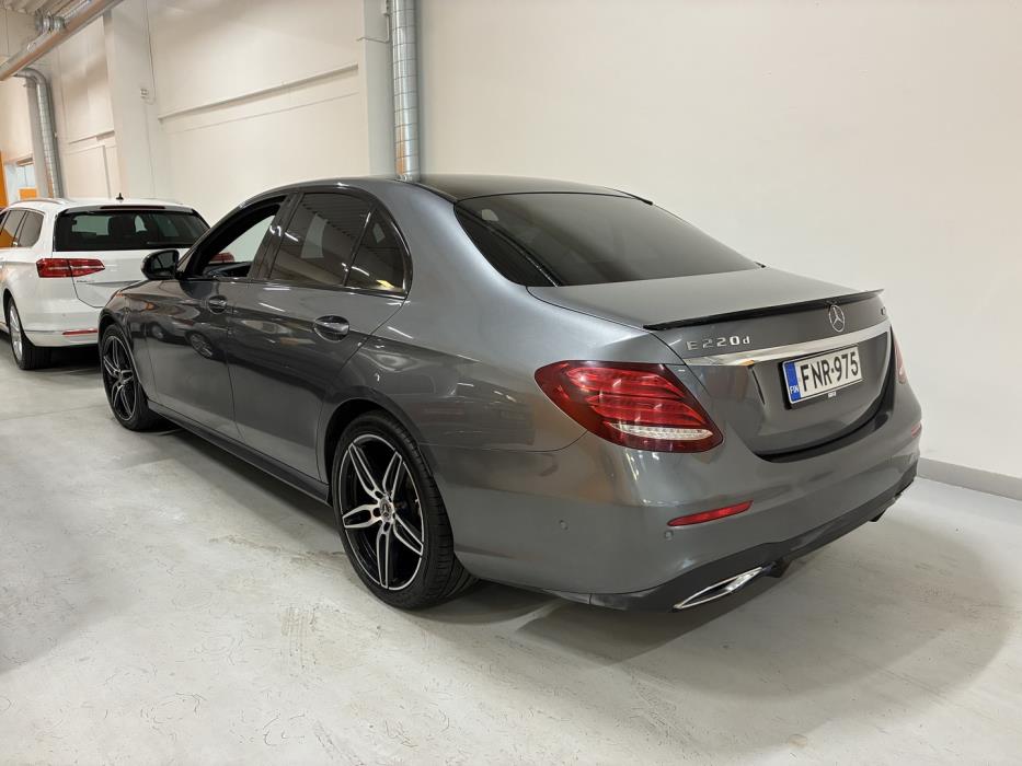 MERCEDES-BENZ E 2018