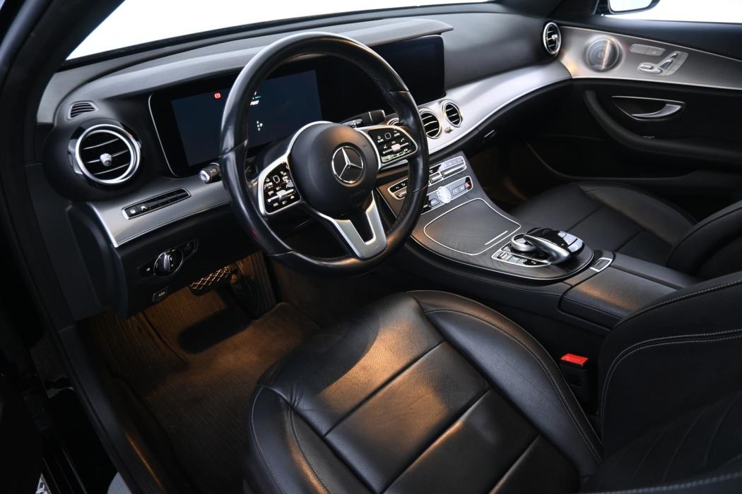 MERCEDES-BENZ E 2019