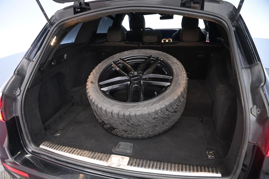 MERCEDES-BENZ E 2019