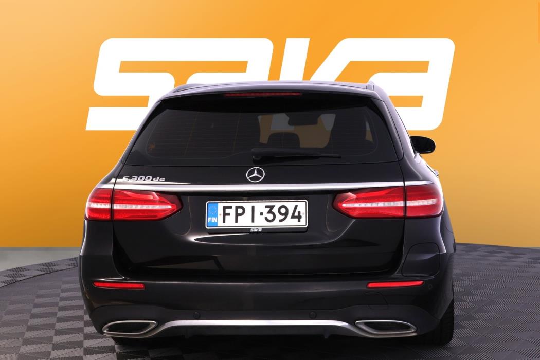 MERCEDES-BENZ E 2019
