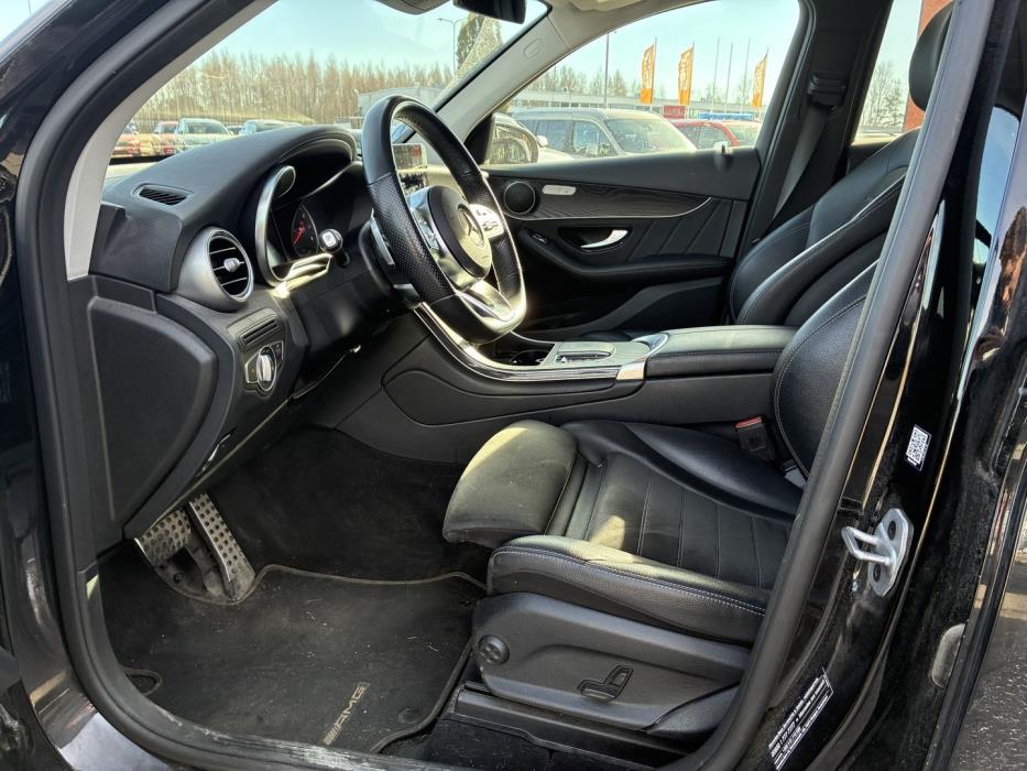 MERCEDES-BENZ GLC 2021