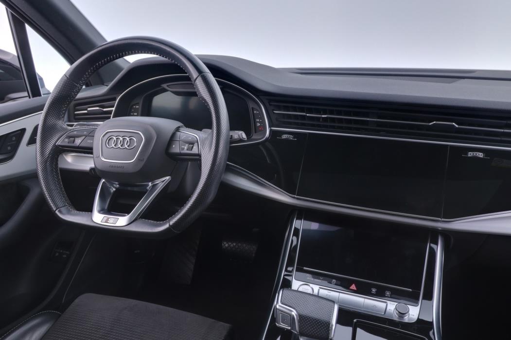 AUDI Q7 2020