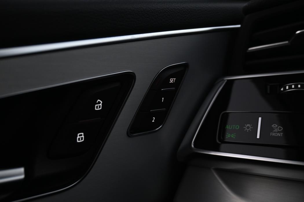 AUDI Q7 2020