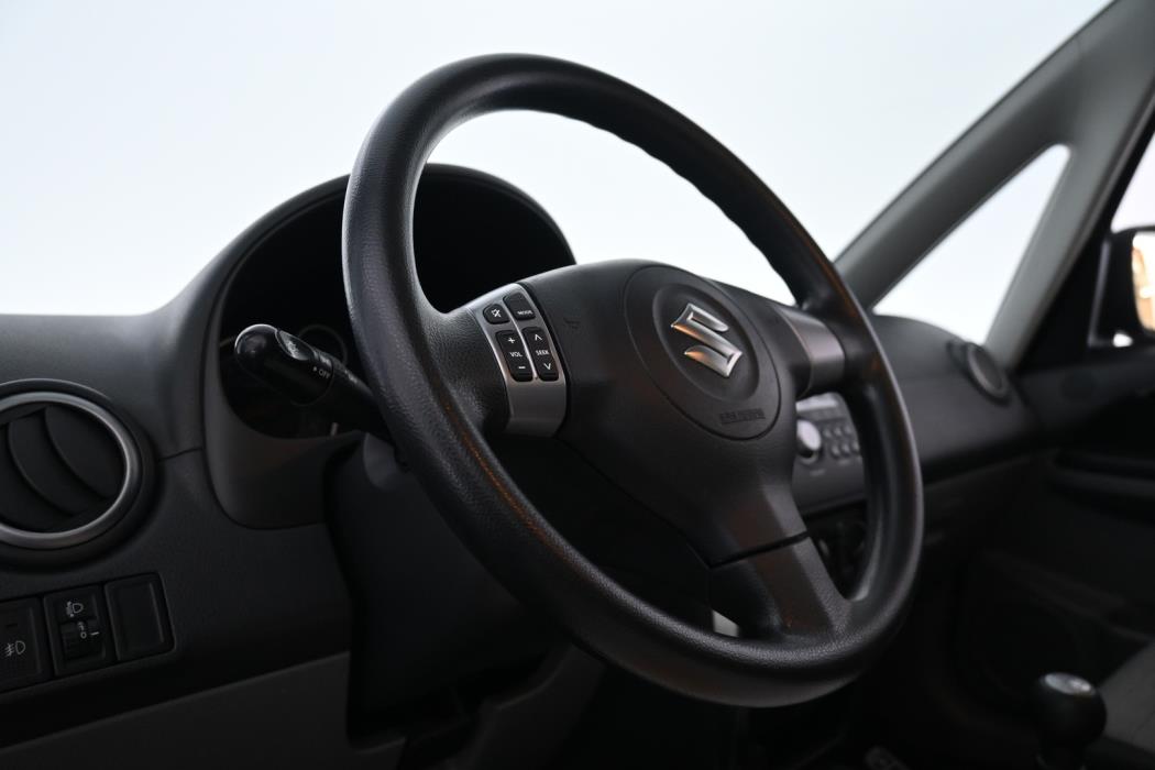 SUZUKI SX4 2010