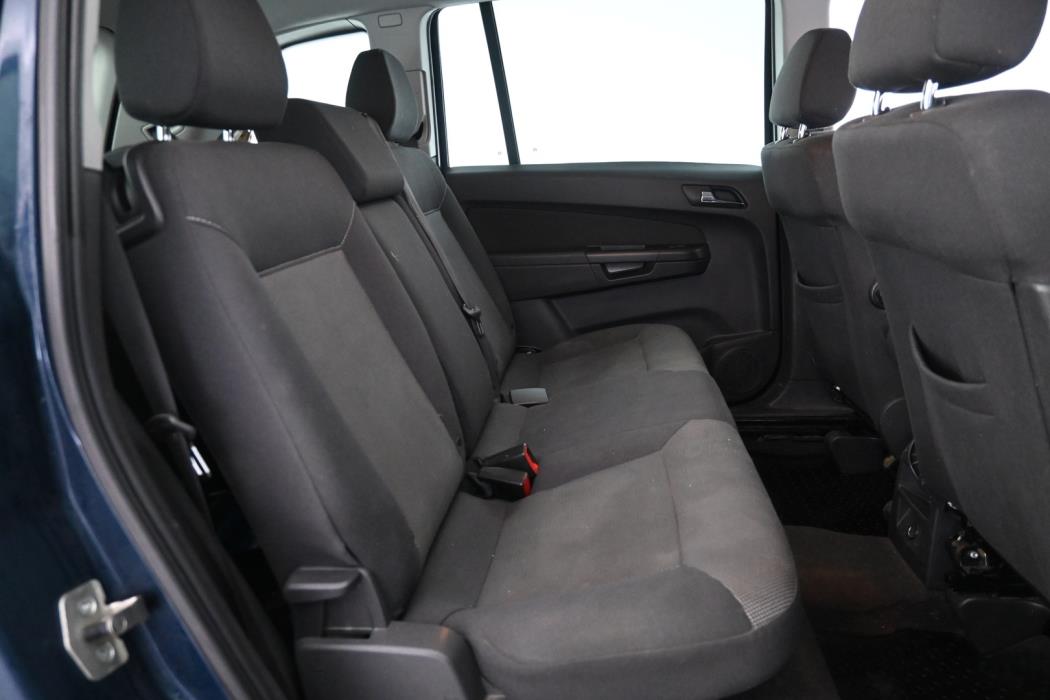 OPEL Zafira 2012