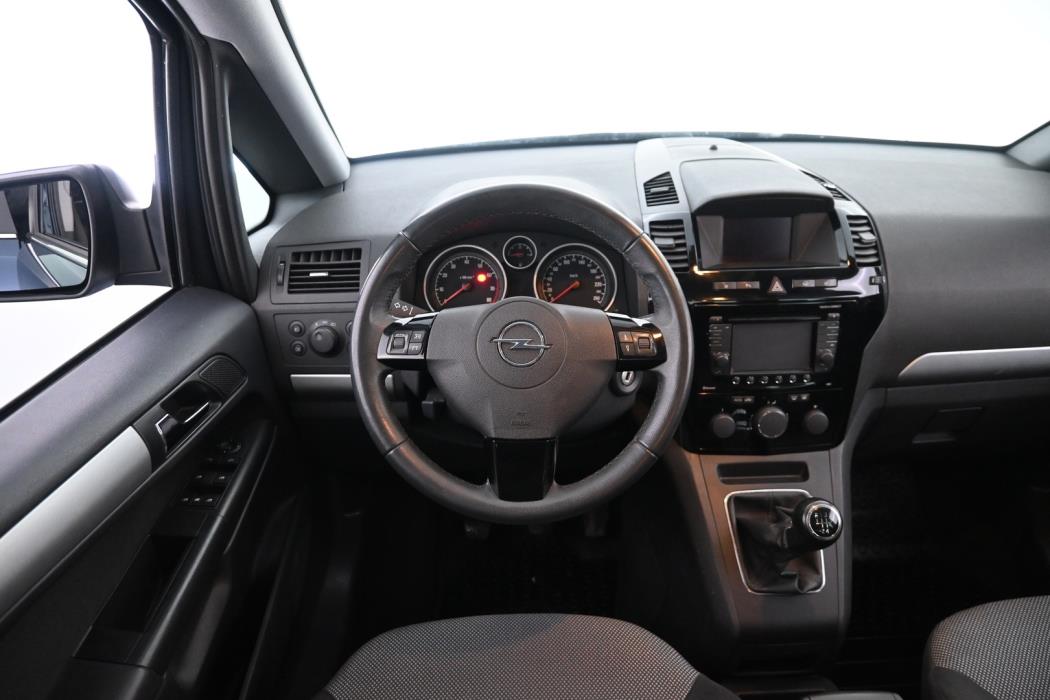 OPEL Zafira 2012