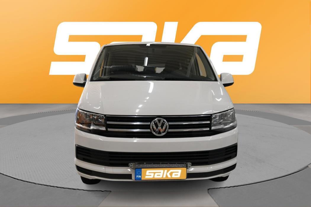 VOLKSWAGEN Caravelle 2016