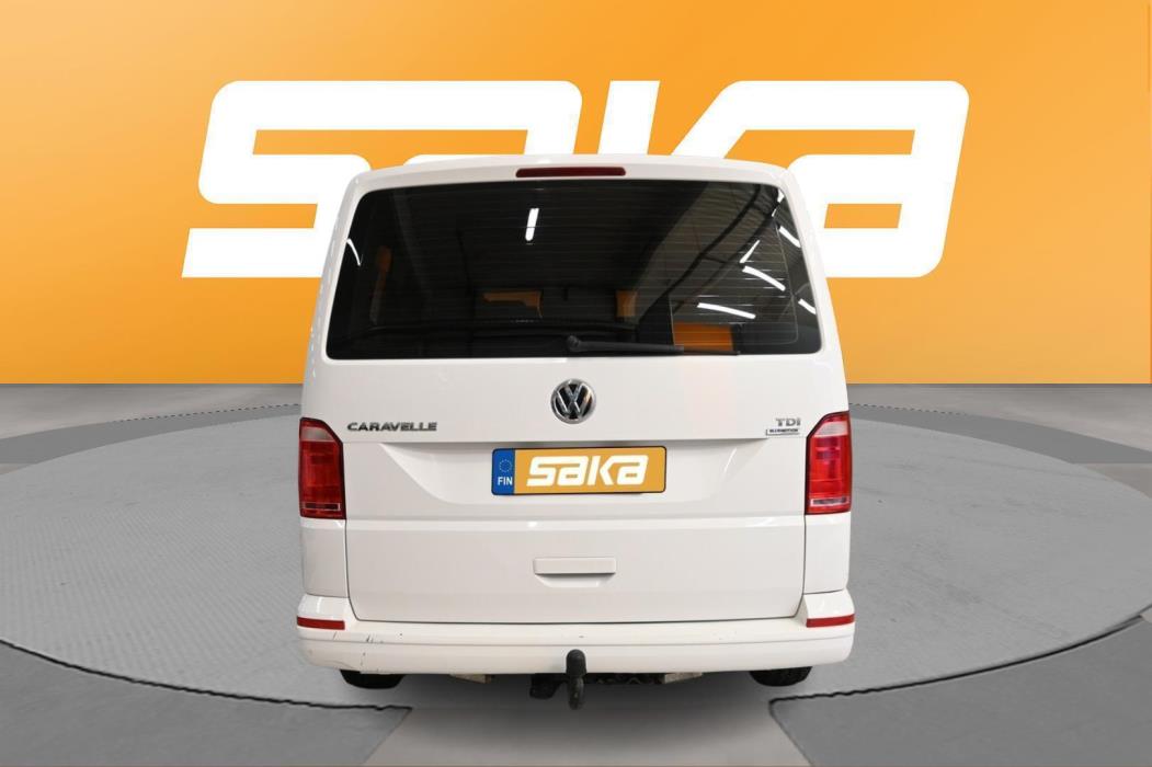 VOLKSWAGEN Caravelle 2016