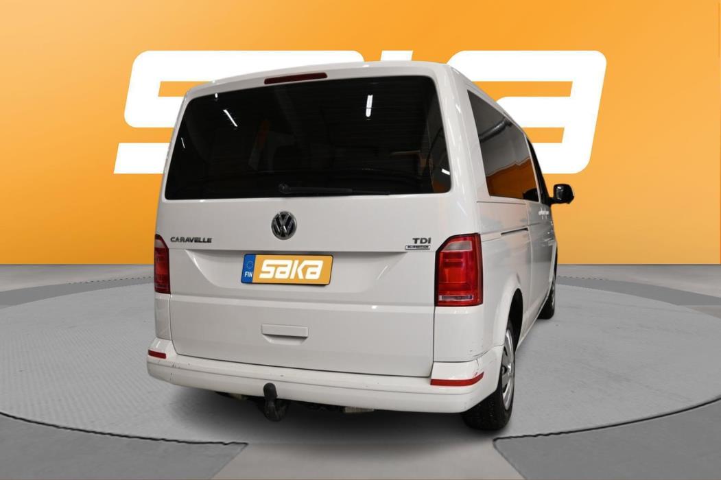 VOLKSWAGEN Caravelle 2016