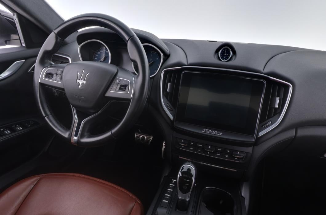 MASERATI Ghibli 2016