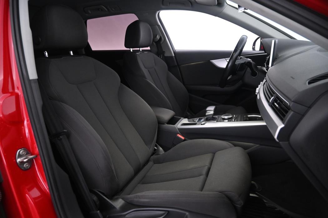 AUDI A4 2016