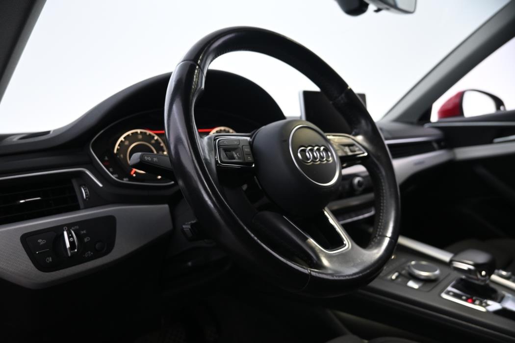AUDI A4 2016