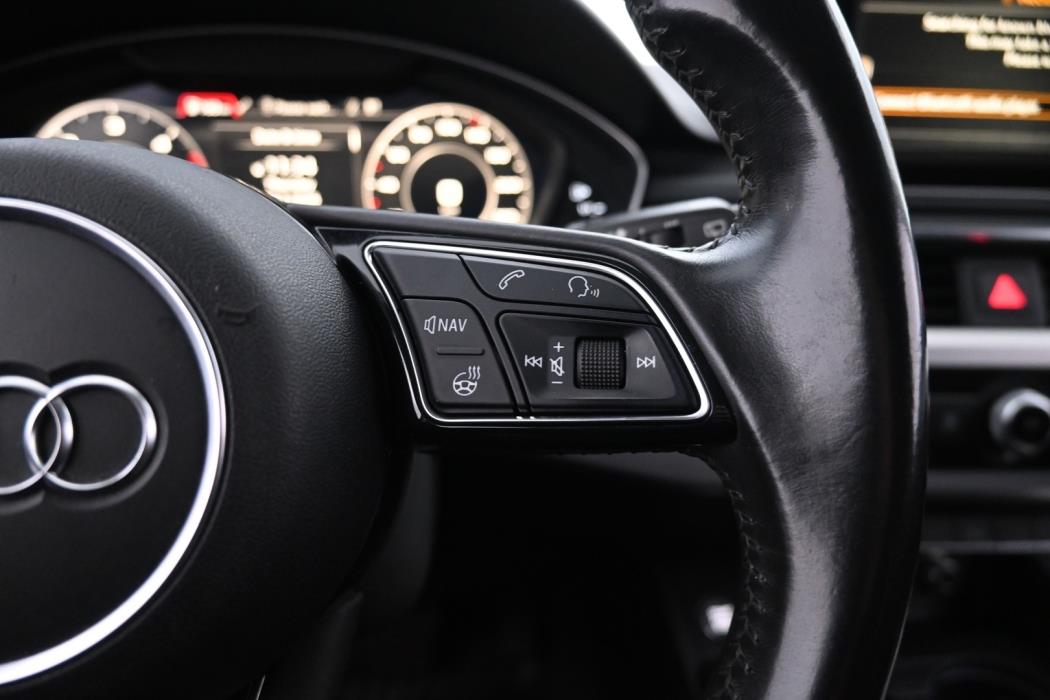 AUDI A4 2016