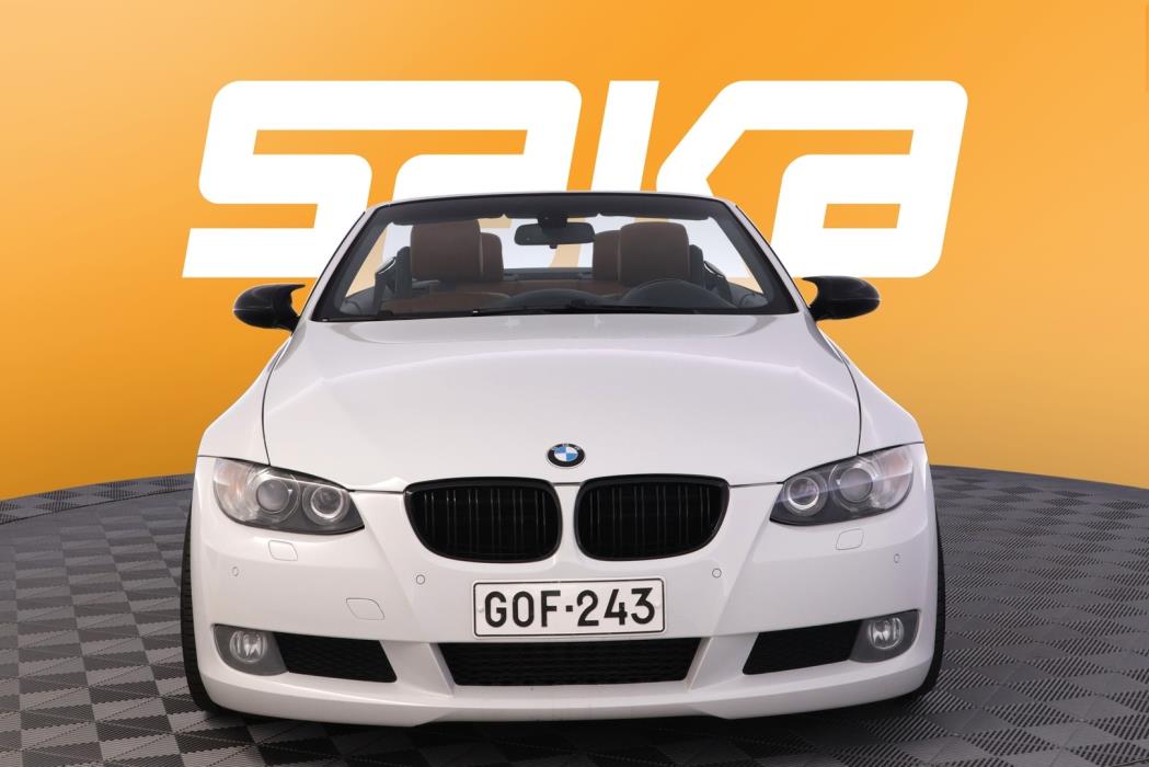 BMW 330 2008