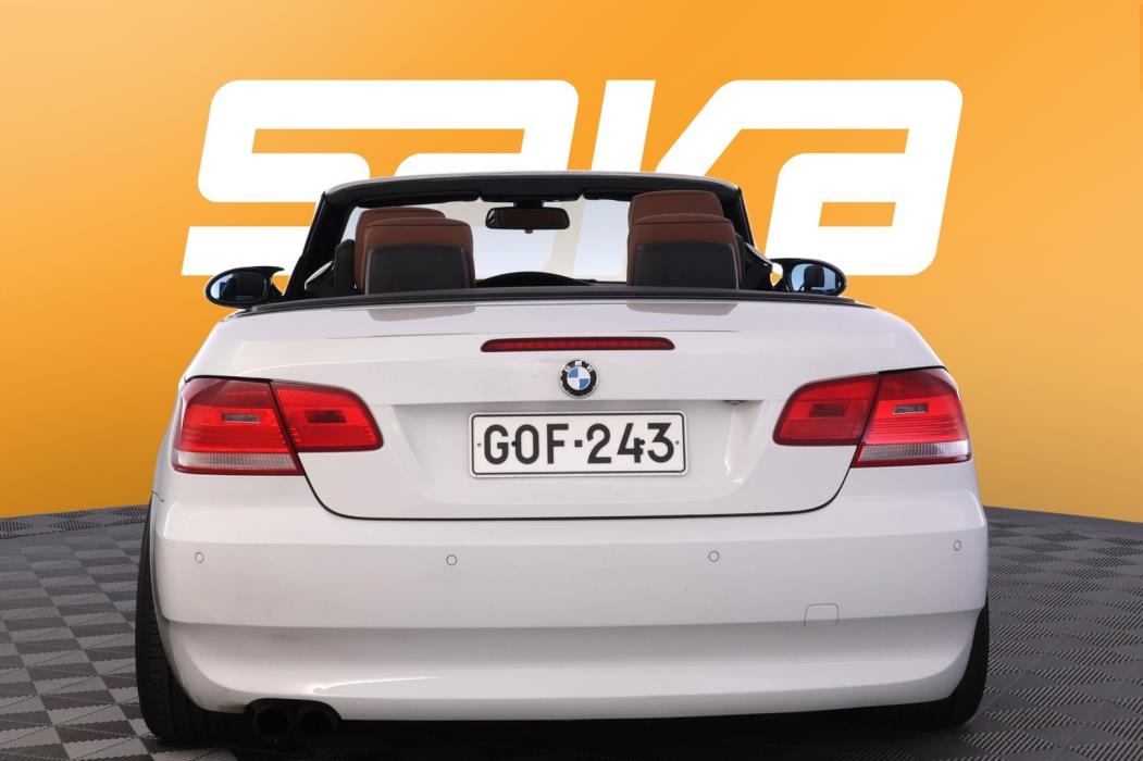 BMW 330 2008