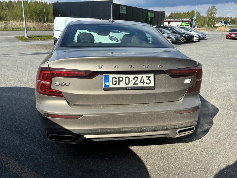 VOLVO S60 2021