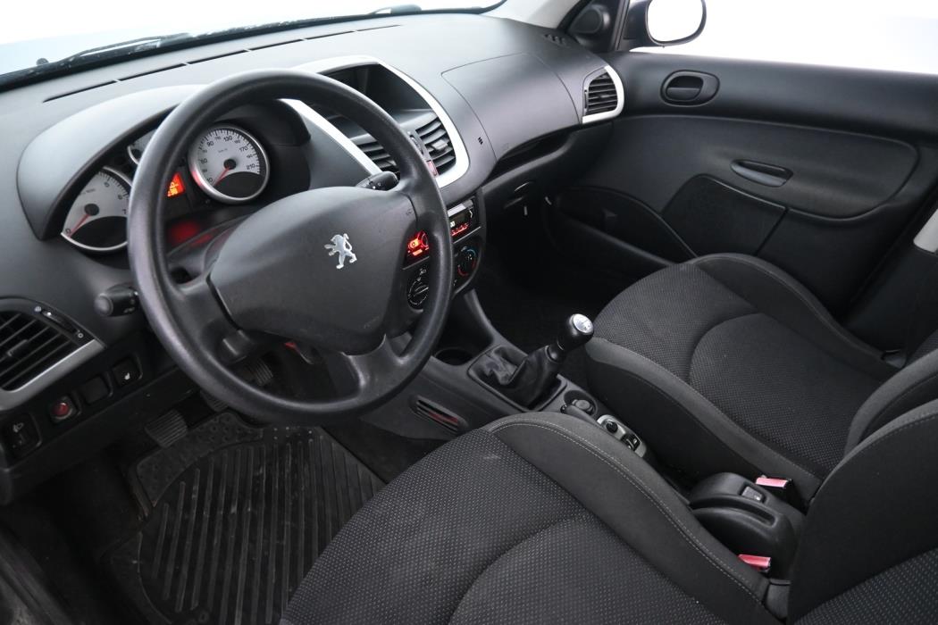 PEUGEOT 206+ 2010