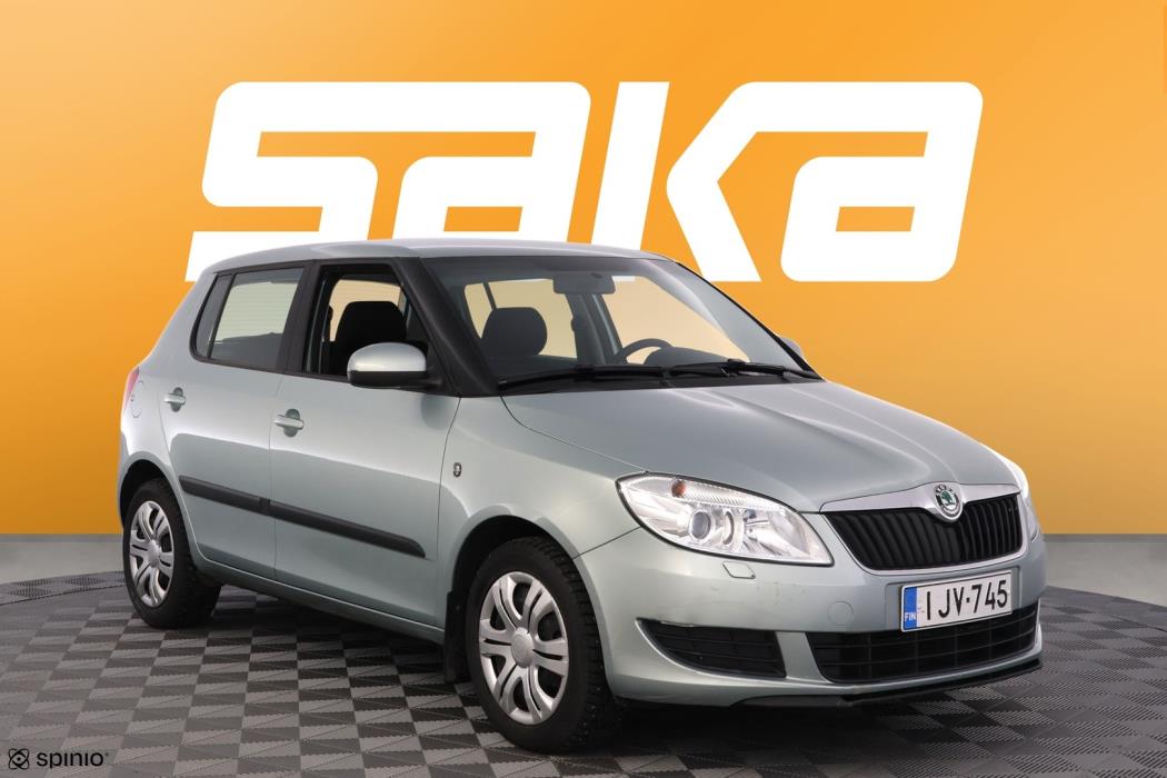 SKODA Fabia 2011