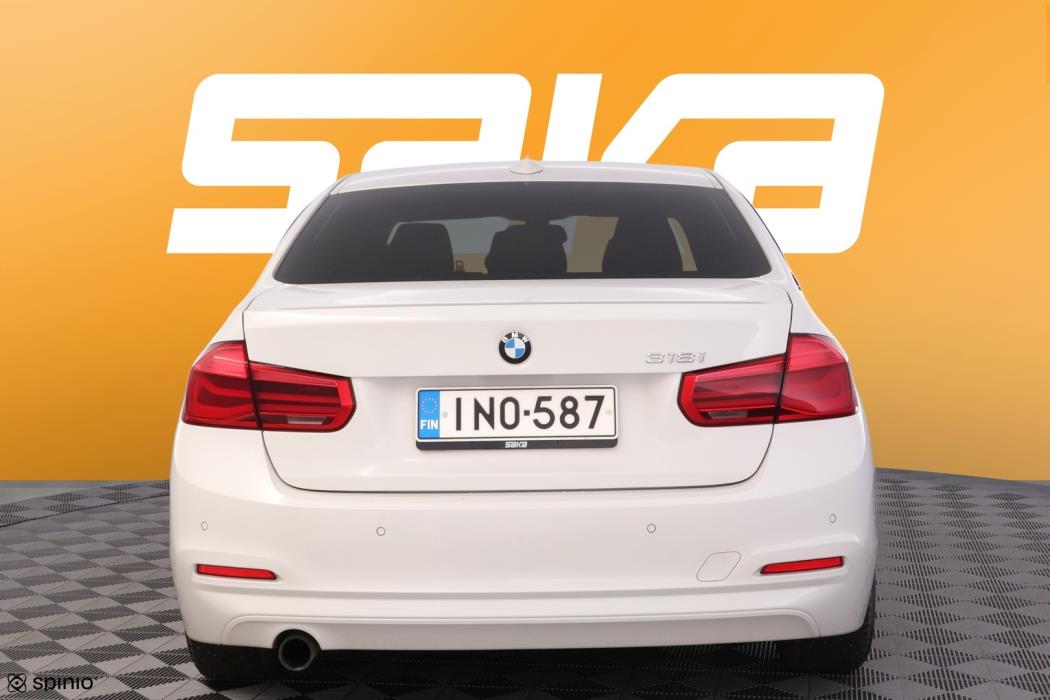 BMW 318 2017