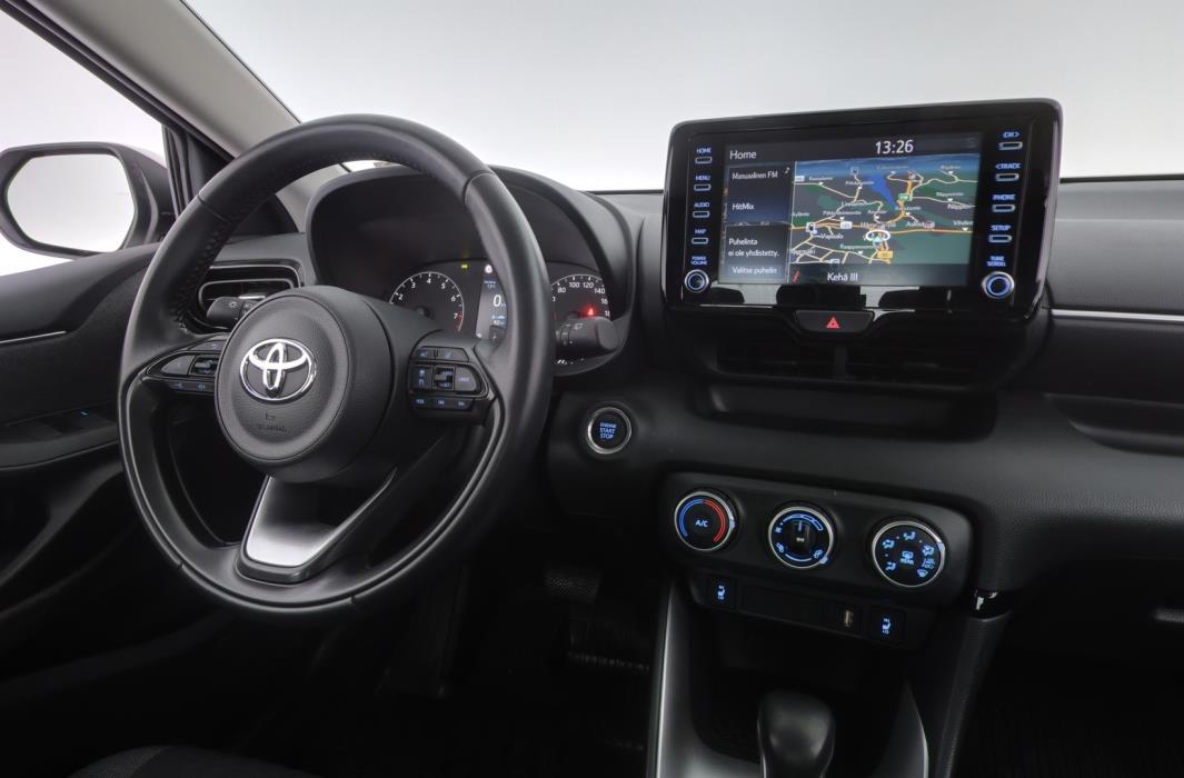 TOYOTA Yaris 2022