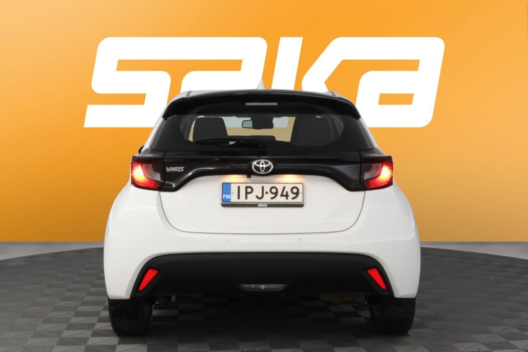 TOYOTA Yaris 2022